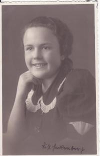 Sister of Helena Elizabeth Hackenberg, who died at the age of eighteen from meningitis