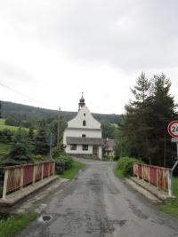 Bývalá kaplička ve Skleném(německy Glassdörfel), která dnes slouží jako rekreační objekt