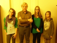 Pavel Bratinka během setkání se studenty 