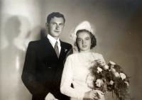 Wedding picture of Stanislav Hylmar and Jarmila Brandejsová