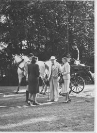 Miluše Wiedermannová -setkání s E.Benešem na MLZŠ Zniešov 1946
