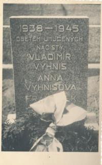 Memorial plaque of Alena's parents in Drachkov