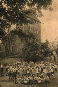 Choir in Kyje, 1937-1939