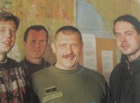 A photo taken together with the journalists, after Jaroslav Kulíšek escaped his kidnappers