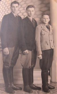 Antonín Zapletal and his siblings Drahomír and František