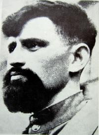 Dajan Bojanovič Murzin, kterého Tkáčovi zraněného ukrývali . V letech 1944–1945 byl velitel 1. partyzánské brigády Jana Žižky 