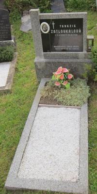 The grave of Theresia Zatloukalové, who lived alone in Urlich until her death in 1962