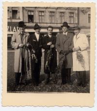 1945 Přemysl Filip with friends just after the WWII