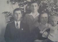 From the left side: Father Josef, Josef Babák, mother, sister