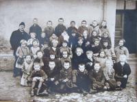 Jiří Šoustar with classmates from the 1st grade in Horní Bobrová