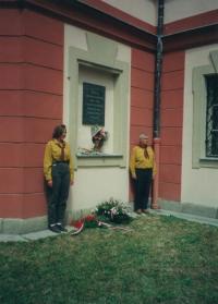 Scouts by unveiled plaque