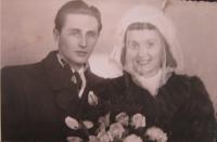 František and Hildegard Sedlářs' wedding photograph from 1949