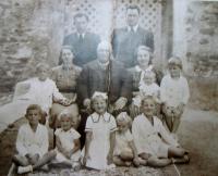 Rodina Russnáková v roce 1940