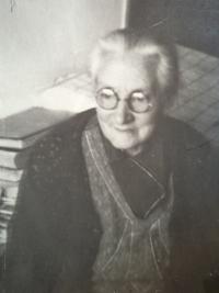 Grandmother of Marie Tesarova
