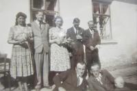 Olga Čvančarová with her husband and people from Černý Les. Photographed in 1950