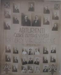 Graduation photo of the class of 1919 from the secondary school in Prostějov, which her father Antonín Kavan attended. Immediately after the graduation, the students were drafted to the Austrian-Hungarian army