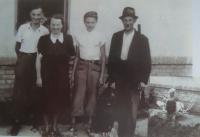 Jaromír Čížek (second from the right side) with family
