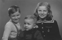 With his siblings, Jaroslav Hutka centre, 1949