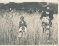 Nehnojeno - otec Elígius Kordík zkoušel roku 1932 jako první ve vesnici umělá hnojiva