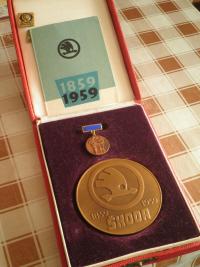 Medal to the 100th anniversary of the establishment of the Škoda factory.