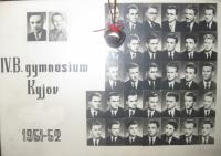 Photo of the graduating class. Josef Kolmaš in the top row, third from the right