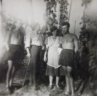 From the right: Jan with his parents Jan and Božena Sklenář and brother Milan when finishing the harvest of hops in 1945