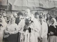 Oslavy k první oficiální slavnostní mši (primice) P. Josefa Fremla v Šumicích 13. července 1969