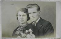 Rodiče Božena a Herbert Hübnerovi, svatební fotografie