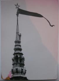21. 8. 1968 v Liberci. Černá vlajka na radnici 