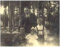 The family of Josef Krám during WWII
