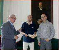 Handing over documents about the group Barium to the Military History Institute