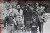 rodina Nadi Sukové v padesátých letech