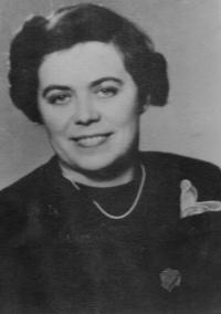 Maminka Evy Erbenové Marta Loevidtová, 1941
