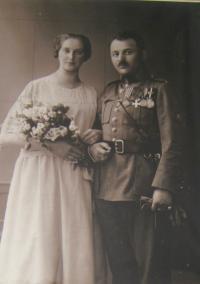 Wedding photo of Tomáš Kelnar and his first wife Aurelie Hrubá