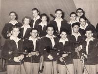 Batchen's ensemble in 1957, Inna in the second row from the top, second from left