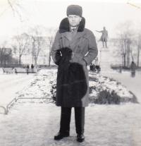 1959 Jára Mirovský in Leningrad in front of the Pushkin monument