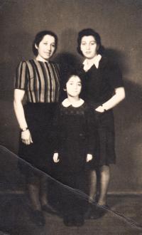 Mum, sister Lydia, Miriam, 1945