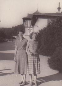 Hana Souček with her mother - 1956