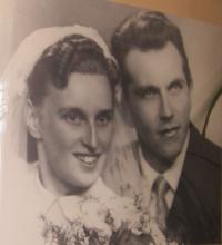 Wedding photos of Vera and Charles Kalvachových