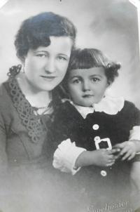 Milan Vlcek childhood with her mother Emilie Vlčková