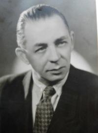 Otec Antonín Vlček
