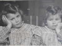 Alena a Nora Metzlovy - fotografie, kterou měl Viktor Metzl v koncentračním táboře