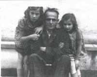 Alena, Viktor and Nora Merzlovi, 1943