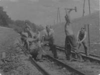 Karel Budil na vojenském cvičení – práce na železnici