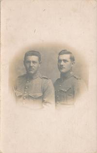 Rudolf's father Richard (1919-20, on the left)