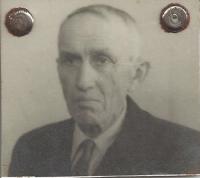 A legitimation photo of the father, Jan Jarkovsky