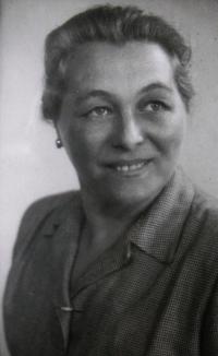 Lotte's mother, Sokolov, 1930s