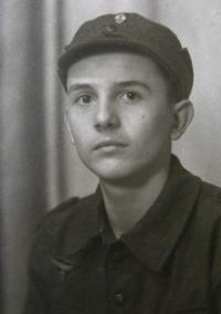 Lotte's brother was drafted to the Wehrmacht at age 16, Sokolov, 1943