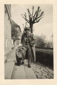  With his son in front of the court in Volyn, 1942-1943