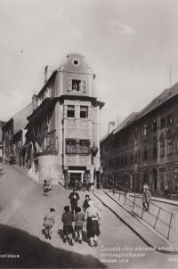 Židovská ulice- zámecké schody (Schlossgrundgasse), Bratislava.